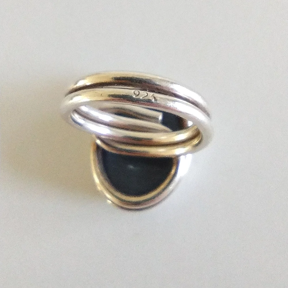 Blue Catseye Sterling Silver Wire Ring Size 6